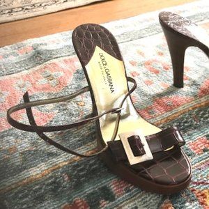Dolce & Gabbana Vero Cuoio Wood Platform Strap Heels